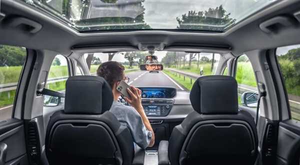 Optimizing Dashboard Layout for Minimal Distraction